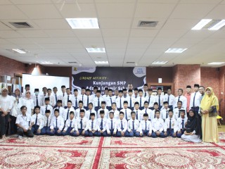 Library Activity Series : "SMP Adzkia Islamic School"